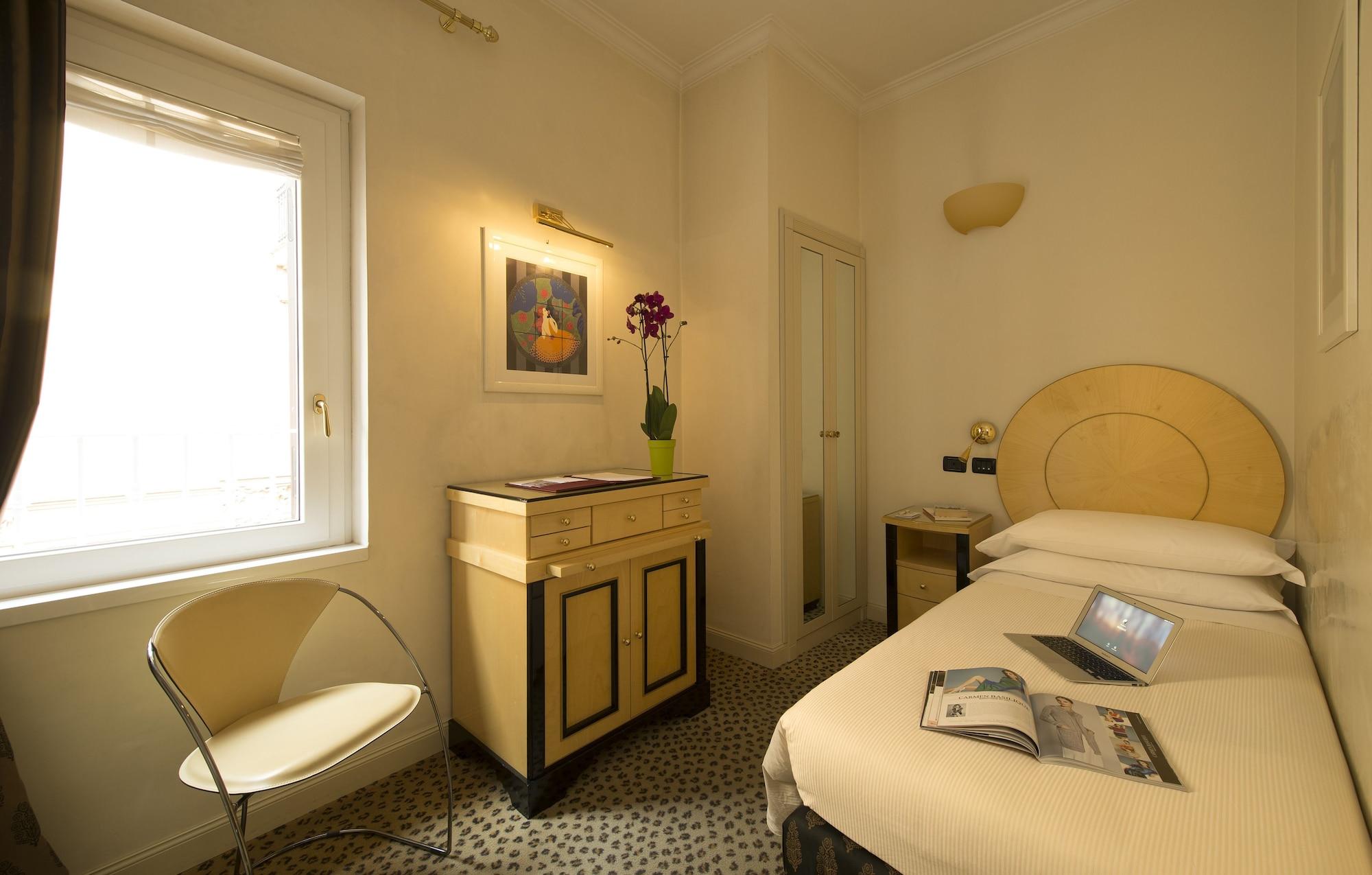 Hotel Gregoriana Рим Екстер'єр фото